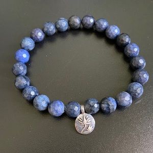 Satya Jewelry dumortierite lotus bracelet